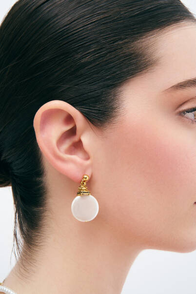 Heavenly Pearl Pierced Earrings - 2