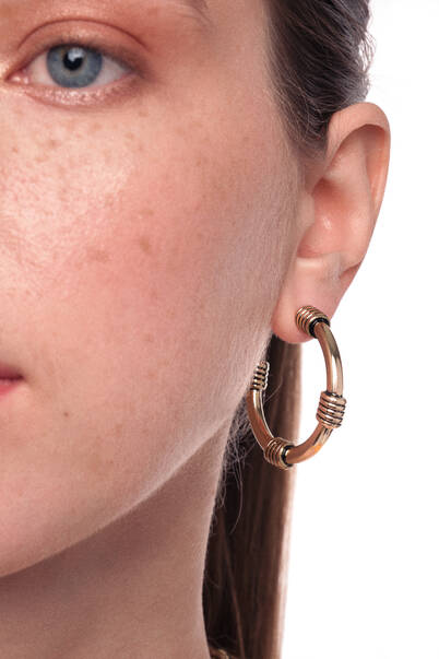 Lily hoop Earrings - 5