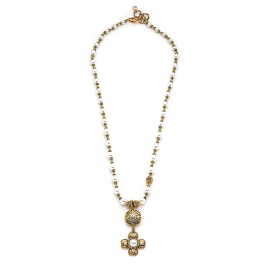 Luminious Clover Pearl Gold Plated Pearl Clover Charm Necklace 